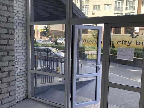 комерційна за адресою Івана Кожедуба вул., 3-В