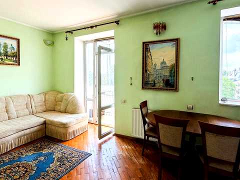 квартира по адресу Адама Міцкевича ул., 2