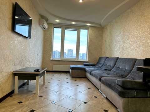 квартира за адресою Дніпровська набережна вул., 16-Г