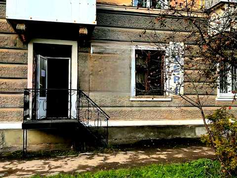 комерційна за адресою Вокзальна вул., 117