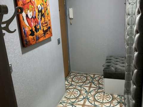 квартира по адресу Строителей ул., 12