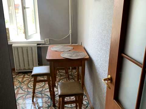 квартира по адресу Строителей ул., 12
