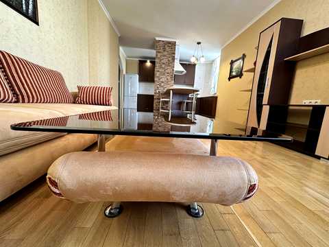 квартира за адресою Єлизавети Чавдар вул., 18