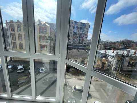 квартира за адресою Пилипа Орлика вул. (Паризької Комуни), 26