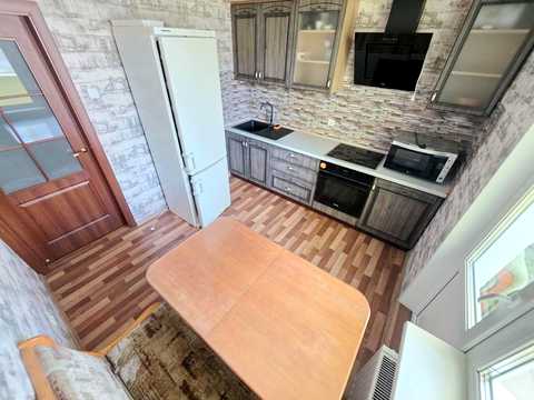 квартира за адресою Софії Русової вул., 7