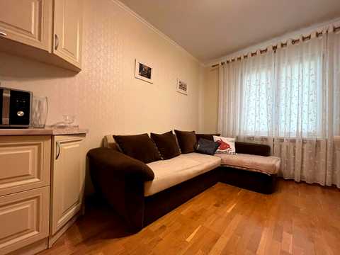 квартира по адресу Драгоманова ул., 1-Л