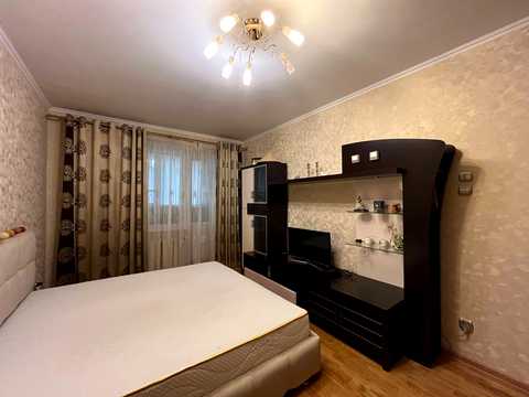 квартира по адресу Драгоманова ул., 1-Л