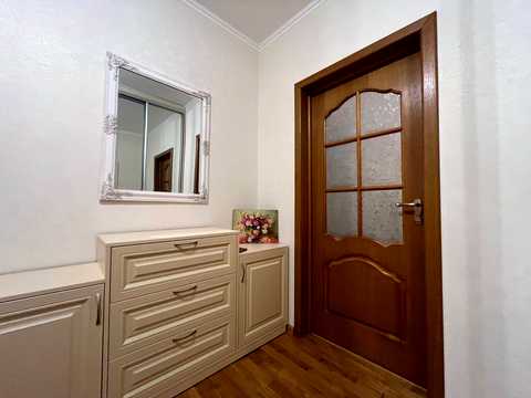 квартира по адресу Драгоманова ул., 1-Л