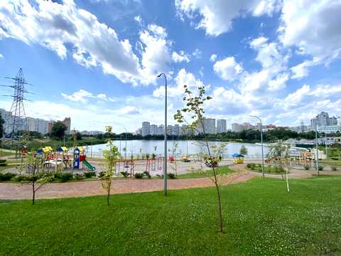 квартира за адресою Ревуцького вул., 40-В