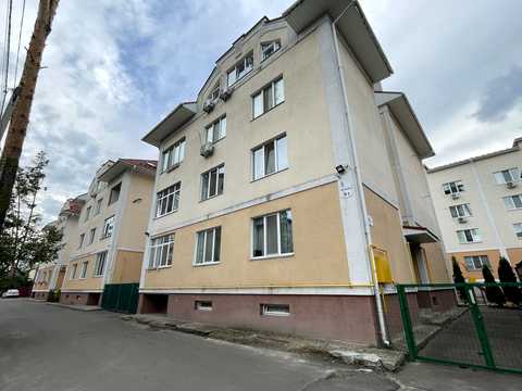 комерційна за адресою Літературна вул. (Чехова), 4-Т