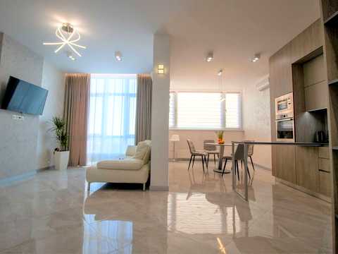 квартира за адресою Рея Бредбері вул., 2