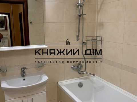 квартира по адресу Драгоманова ул., 40-Ж