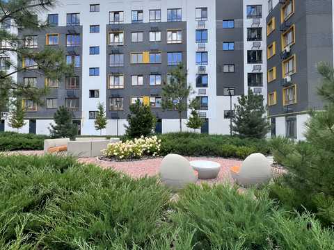 комерційна за адресою Соборна вул., 37