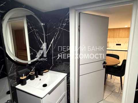 квартира за адресою Одеської громади вул. (Авдєєва-Чорноморського), 7а