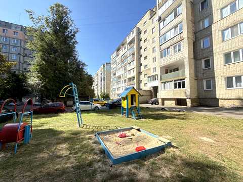 квартира за адресою Кулика і Гудачека вул. (Макарова), 30