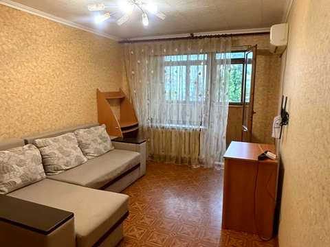 квартира за адресою Академіка Корольова вул., 68