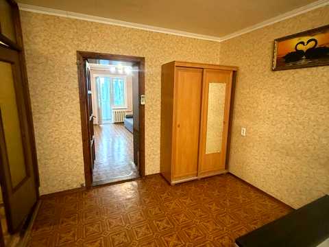квартира за адресою Академіка Корольова вул., 68