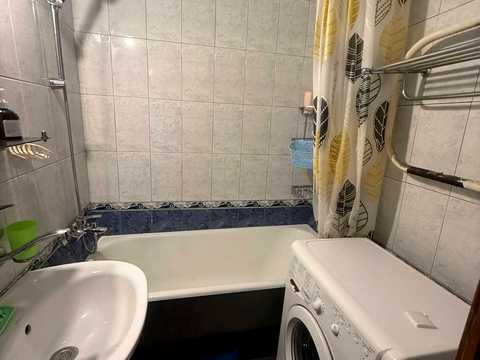 квартира за адресою Академіка Корольова вул., 68
