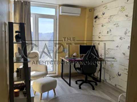 квартира за адресою Регенераторна вул., 4 к15