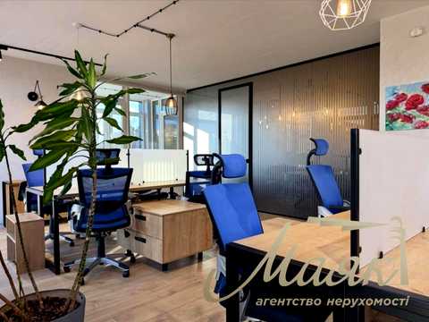 комерційна за адресою Джона Маккейна вул. (Івана Кудрі), 3-А