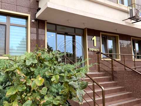 квартира за адресою Літературна вул., 8