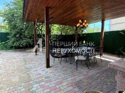 будинок за адресою с. Бурлача Балка, Північний, 1