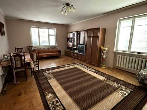 дом по адресу Грушевського
