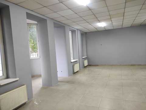 комерційна за адресою Левітана вул., 79
