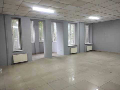 комерційна за адресою Левітана вул., 79