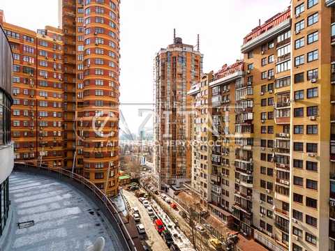 коммерческая по адресу Евгения Коновальца ул. (Щорса), 36-Е