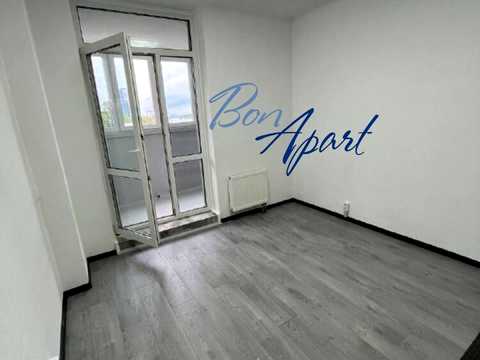 комерційна за адресою Микільсько-Слобідська вул., 10