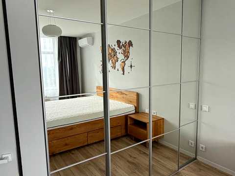 квартира за адресою Юнацька вул., 6