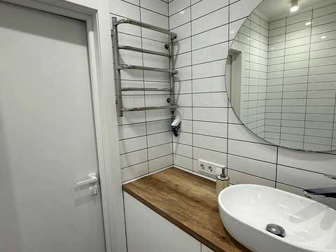 квартира за адресою Юнацька вул., 6