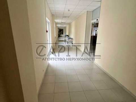 комерційна за адресою Соснова вул., 6
