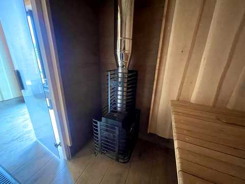 комерційна за адресою Рівне, Біла вул., 57