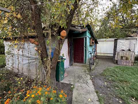 участок по адресу Івана Франка, 13