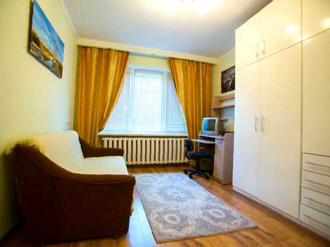 квартира за адресою Карпа Скидана вул., 4