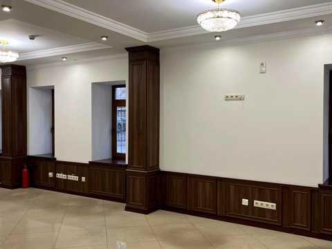 комерційна за адресою Володимирська вул., 64