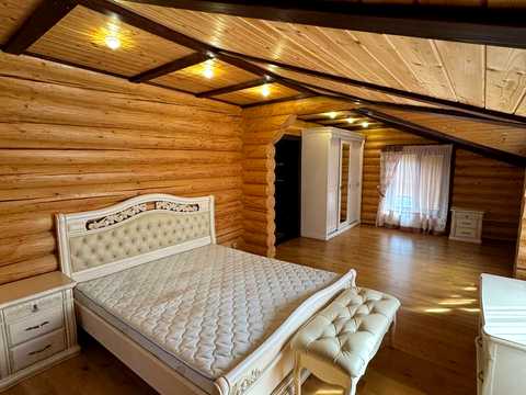 дом по адресу пгт. Брюховичи, Незалежності України ул., 37