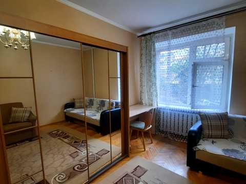 квартира за адресою Генерала Алмазова вул. (Кутузова), 14