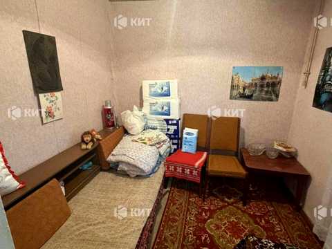 будинок за адресою смт. Мала Данилівка, Акадeмічна вул.