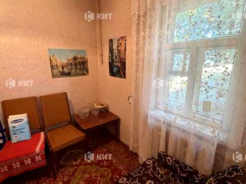 будинок за адресою смт. Мала Данилівка, Акадeмічна вул.