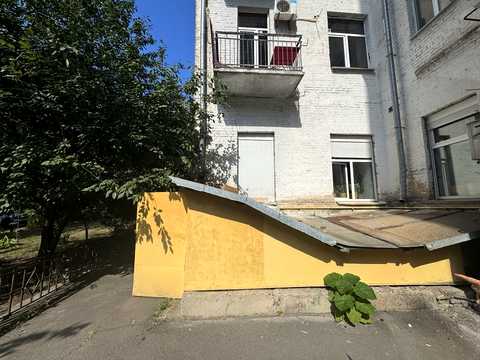 комерційна за адресою Михайлівський пров., 9-А