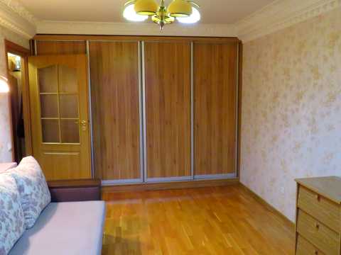 квартира за адресою Академіка Булаховського вул., 30