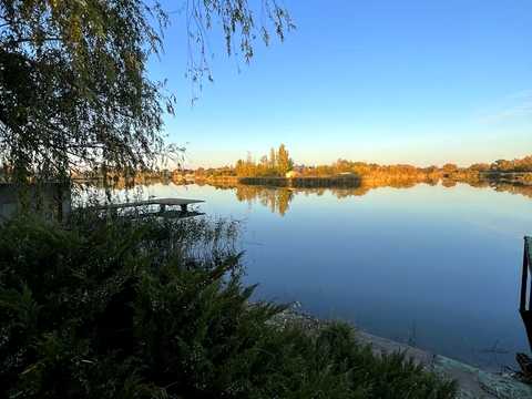 дом по адресу Центральна