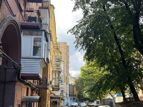 квартира за адресою Басейна вул., 19-Б