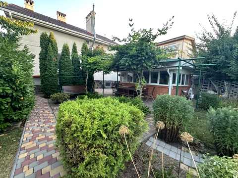 будинок за адресою Одеса, Каштанова вул.