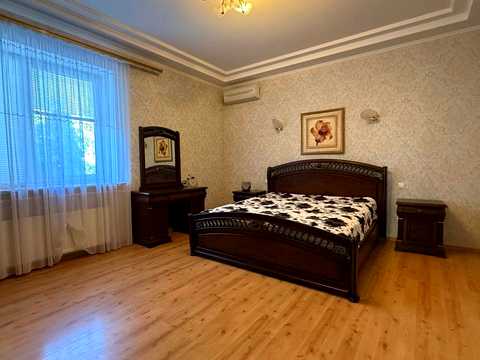будинок за адресою Одеса, Каштанова вул.