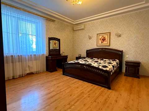 будинок за адресою Одеса, Каштанова вул.