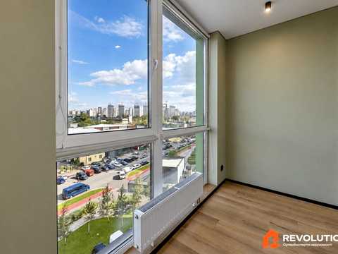 квартира за адресою Причальна вул., 8